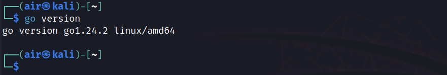 Terminal exibindo a saída do comando go version com go1.24.2 linux/amd64