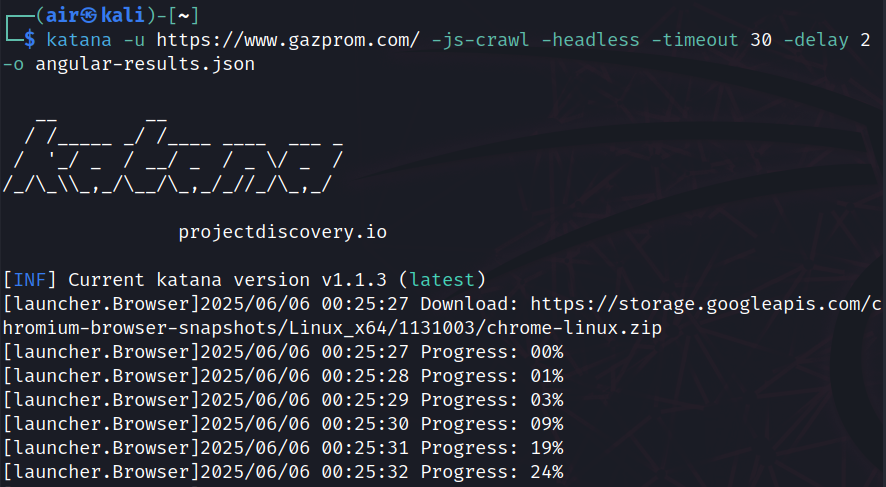 Terminal mostrando o download do navegador headless Chromium pelo Katana com percentuais de progresso